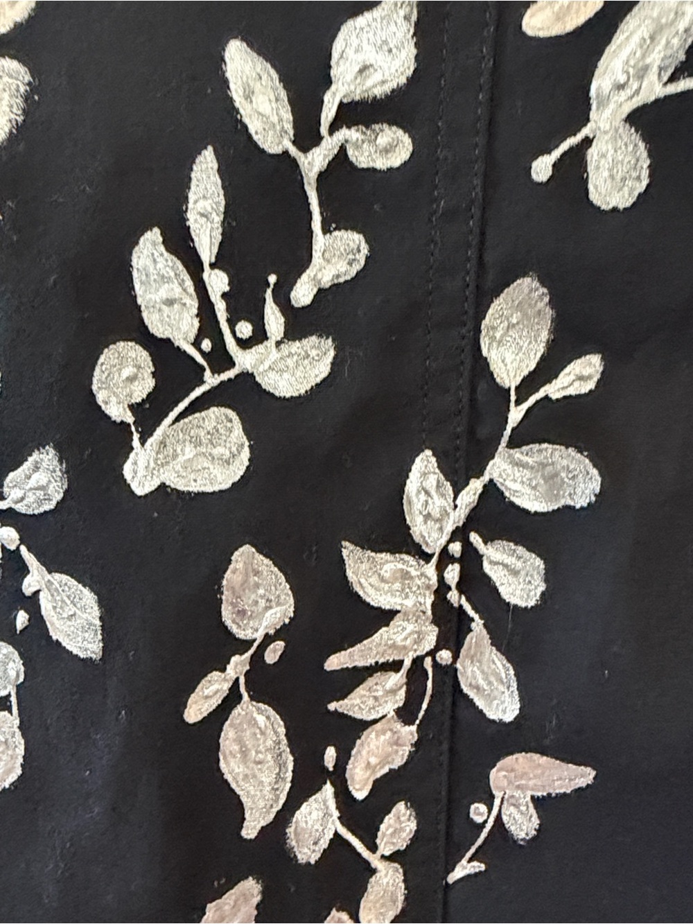 Dries Van Noten Black Button-Down Shirt with White/Silver hand paint Leaf Motif - Picture 4 of 11